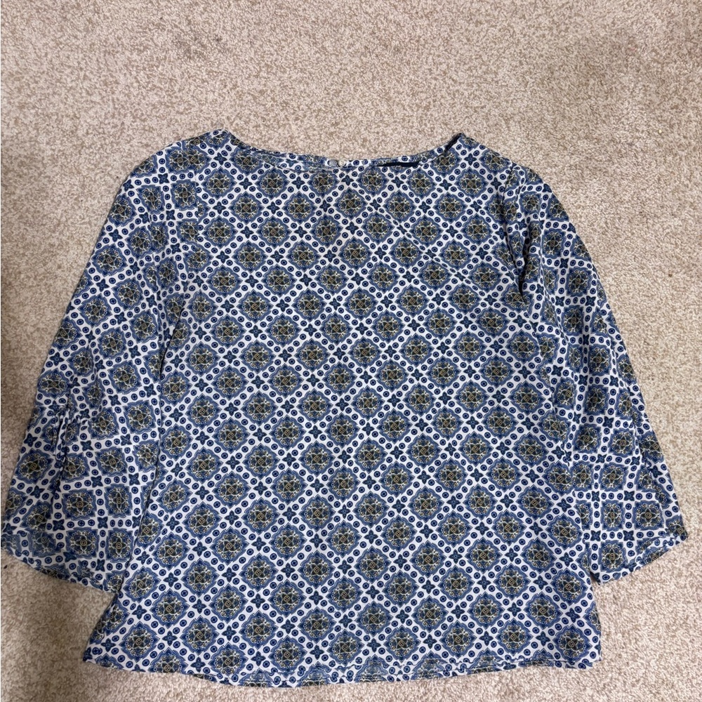 Chase Bank Lands' End Blue and White 3/4 Sleeve Blouse